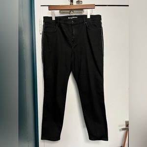 Tommy Bahamas black jeans with silver trim ankle cropped
